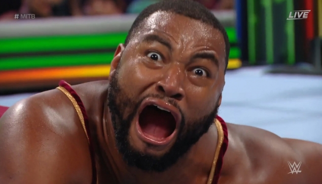 WWE MITB : Les Street Profits se font voler la victoire 