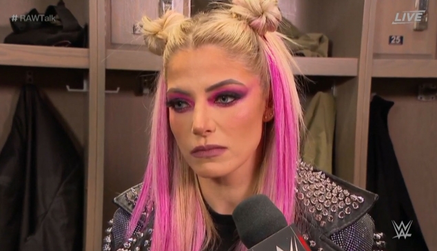 L'après WWE RAW : Alexa Bliss n'est pas effrayée par Uncle Howdy