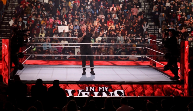 Les producteurs de WWE RAW du 27 novembre 2023