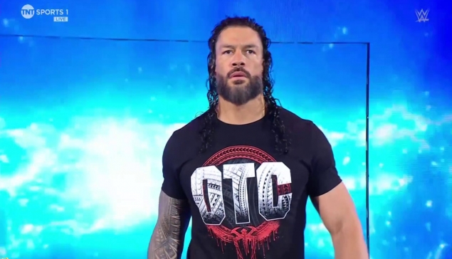 WWE SmackDown : Roman Reigns passe la Bloodline à tabac !