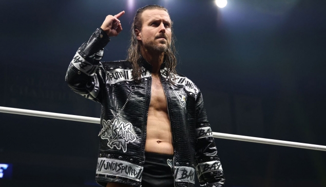 Adam Cole envisage un retour à la NJPW après 8 ans