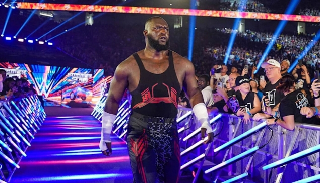 Omos ne sait toujours pas quand il fera son retour à la WWE